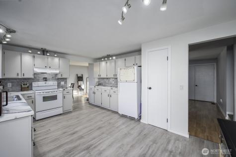 306 Belmont Avenue Moses Lake WA 98837