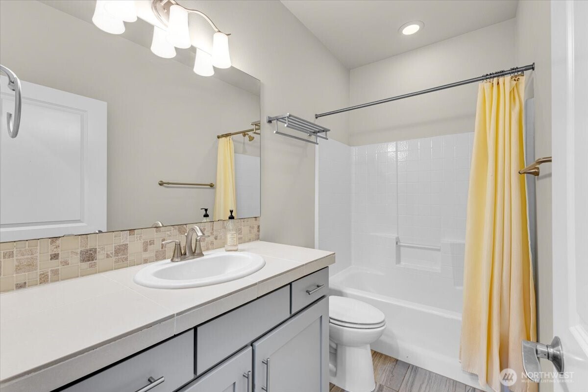 3511 NE 146th Place Lake Forest Park WA 98155