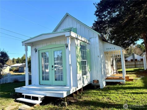 26414 Ridge Avenue Ocean Park WA 98640