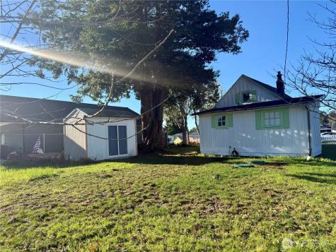 26414 Ridge Avenue Ocean Park WA 98640