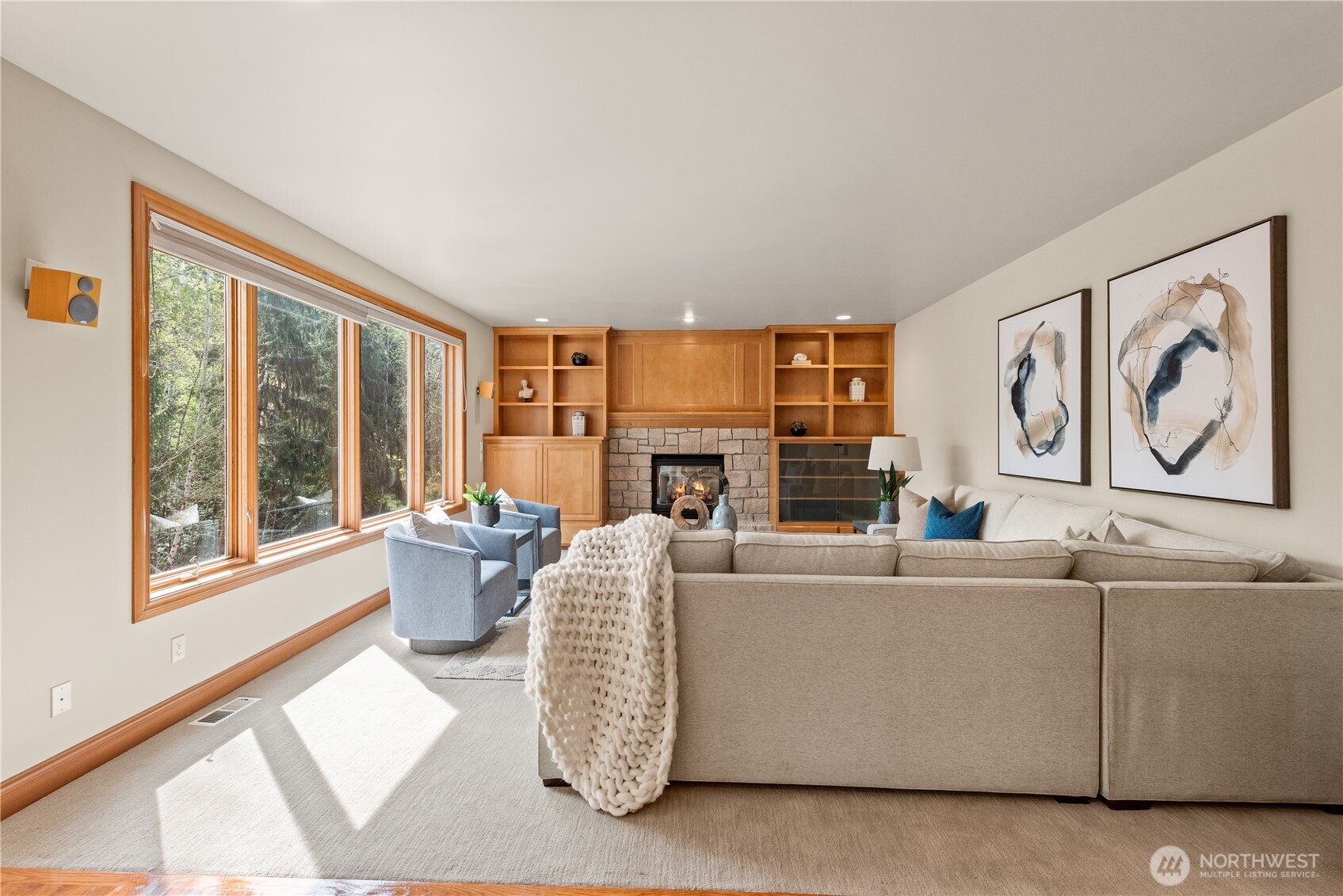 818 Windsor Drive SE Sammamish WA 98074