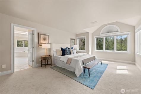 818 Windsor Drive SE Sammamish WA 98074