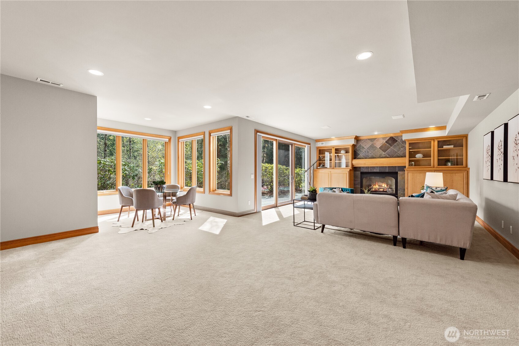 818 Windsor Drive SE Sammamish WA 98074