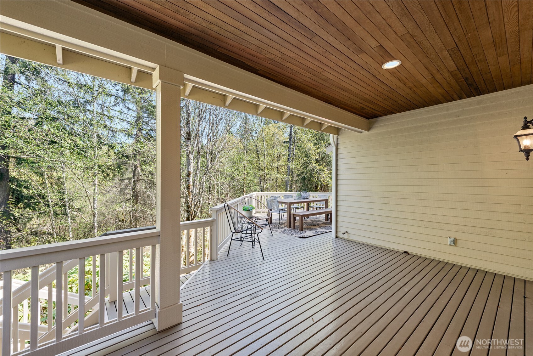 818 Windsor Drive SE Sammamish WA 98074