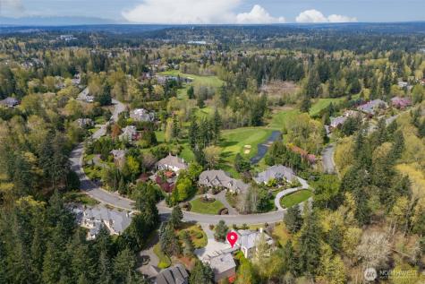 818 Windsor Drive SE Sammamish WA 98074