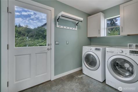 2653 NE Fern Glen Road Poulsbo WA 98370