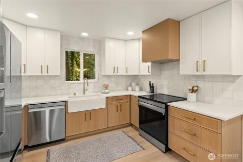 14442 Phelps Road NE Bainbridge Island WA 98110