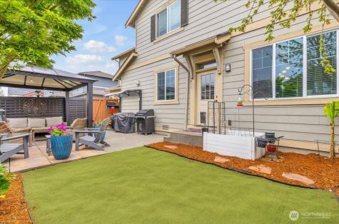 1008 31st Street NW Puyallup WA 98371