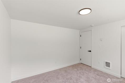 4737 SE Foss Road Port Orchard WA 98366