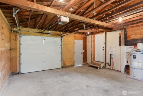 4737 SE Foss Road Port Orchard WA 98366