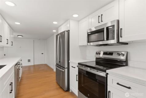 4737 SE Foss Road Port Orchard WA 98366
