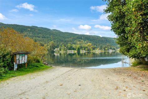 22969 Lake Mcmurray Lane Mount Vernon WA 98274