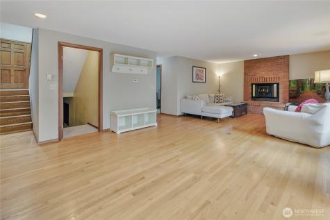 32611 8th Avenue SW Federal Way WA 98023