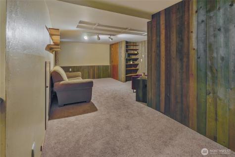 32611 8th Avenue SW Federal Way WA 98023