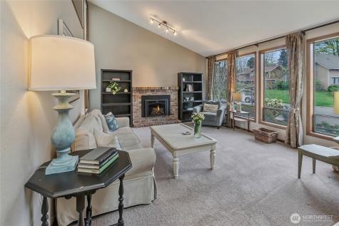 32611 8th Avenue SW Federal Way WA 98023