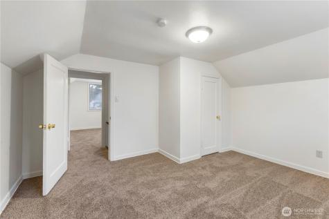 10114 Canyon Road E Puyallup WA 98373