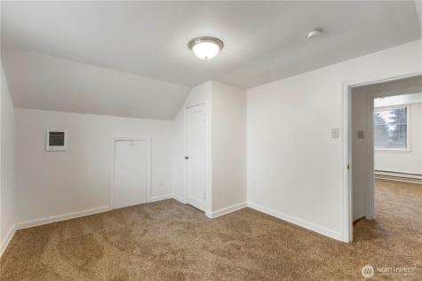 10114 Canyon Road E Puyallup WA 98373