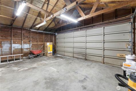 10114 Canyon Road E Puyallup WA 98373