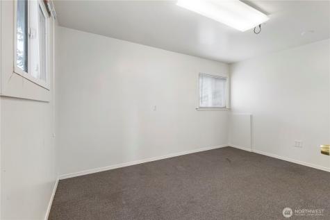 10114 Canyon Road E Puyallup WA 98373