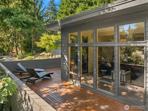 6920 94th Avenue SE Mercer Island WA 98040