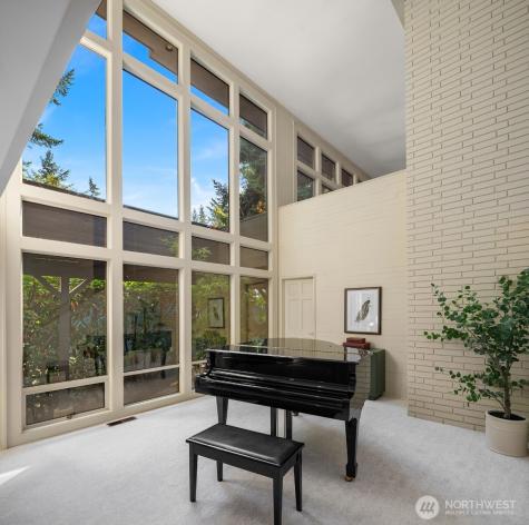 6920 94th Avenue SE Mercer Island WA 98040