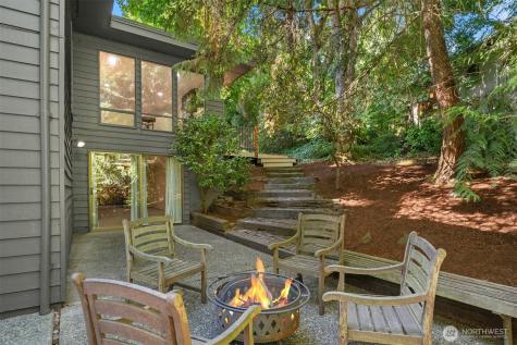 6920 94th Avenue SE Mercer Island WA 98040