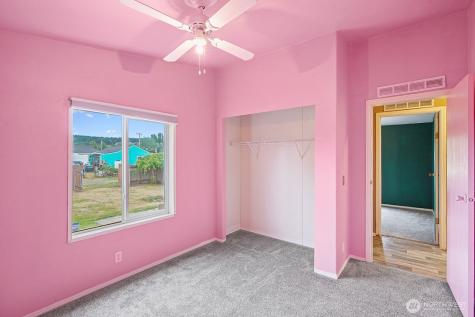 124 S 6th Street Mccleary WA 98557