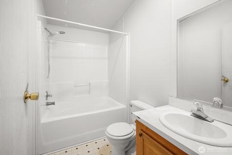 124 S 6th Street Mccleary WA 98557