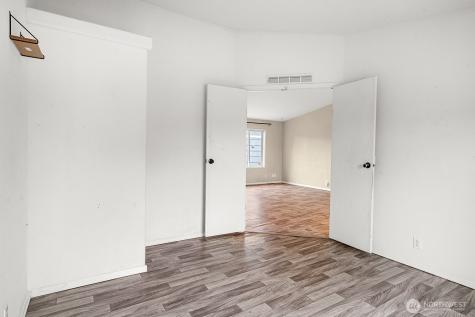 124 S 6th Street Mccleary WA 98557