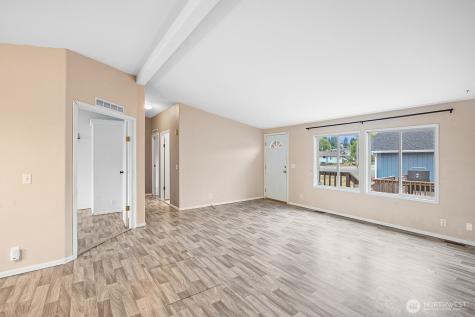 124 S 6th Street Mccleary WA 98557