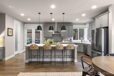 7223 NE 118th Court Kirkland WA 98034