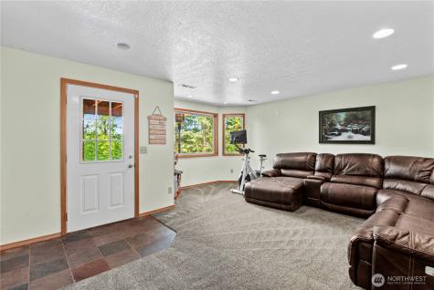 130 Mosswood Lane Longview WA 98632