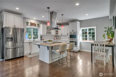 204 5th Avenue Milton WA 98354