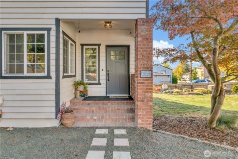 204 5th Avenue Milton WA 98354