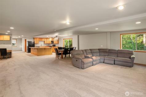 11712 84th Street NE Lake Stevens WA 98258