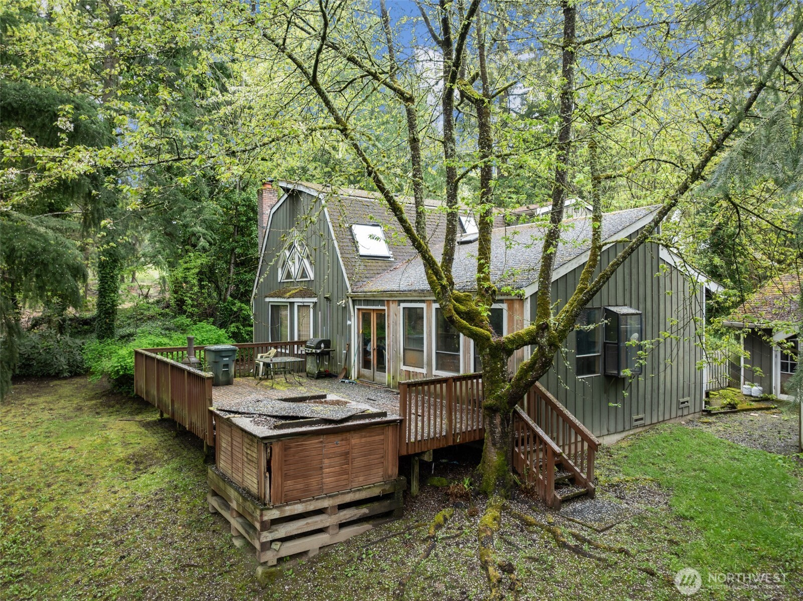611 208th Avenue SE Sammamish WA 98074