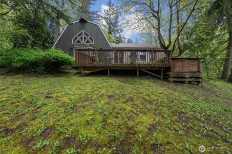 611 208th Avenue SE Sammamish WA 98074