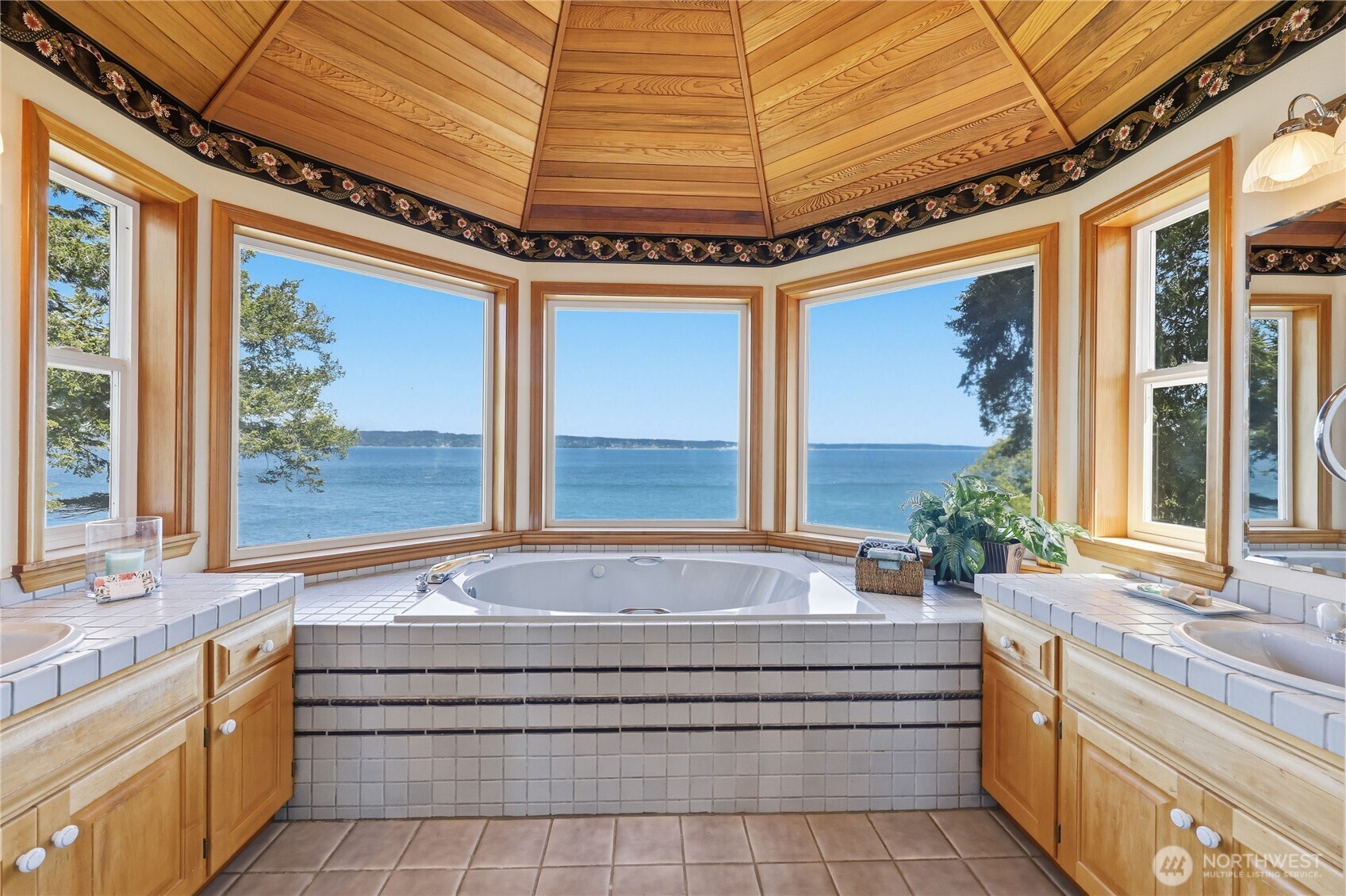 252 Jansen Road Nordland WA 98358