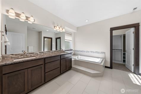 16990 NE 84th Court Redmond WA 98052