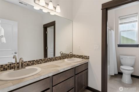 16990 NE 84th Court Redmond WA 98052