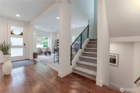825 206th Avenue NE Sammamish WA 98074