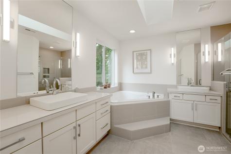 825 206th Avenue NE Sammamish WA 98074