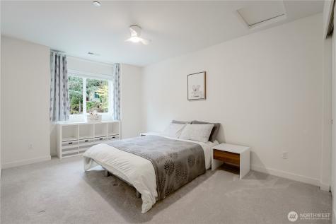 825 206th Avenue NE Sammamish WA 98074