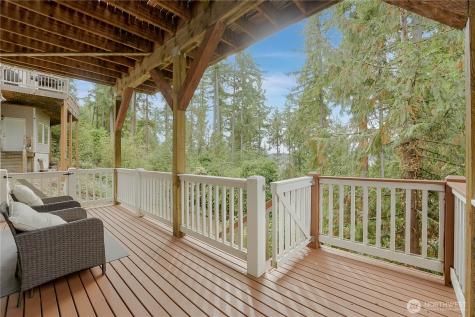 825 206th Avenue NE Sammamish WA 98074