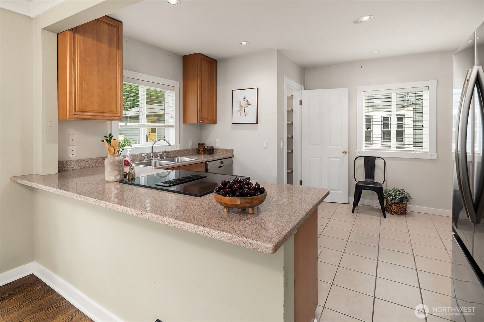 1513 27th Avenue Seattle WA 98122