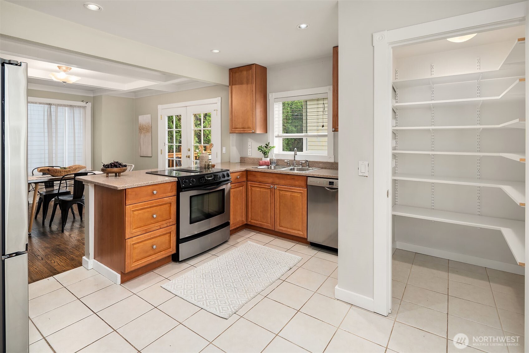 1513 27th Avenue Seattle WA 98122