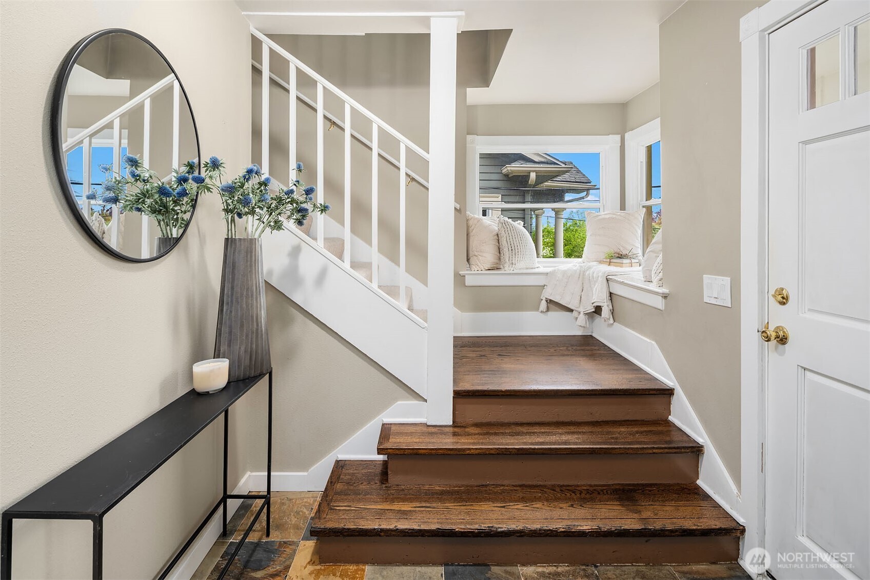 1513 27th Avenue Seattle WA 98122