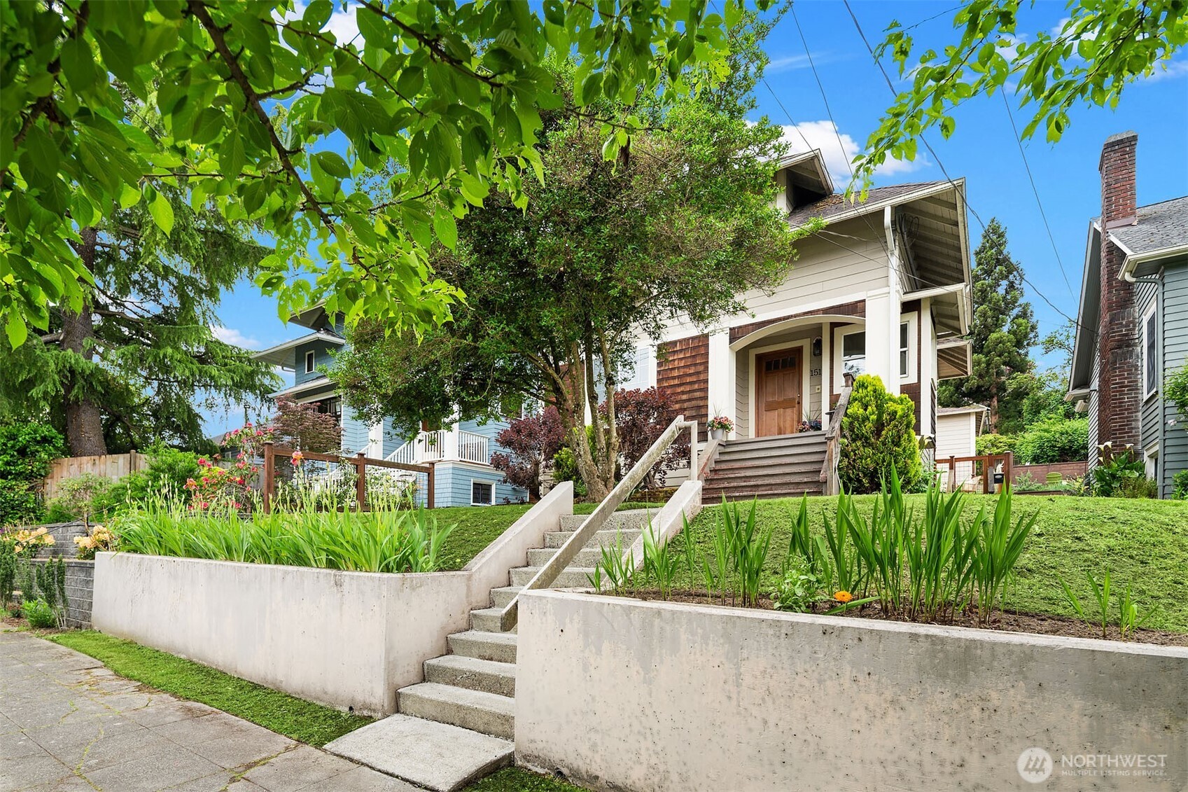 1513 27th Avenue Seattle WA 98122