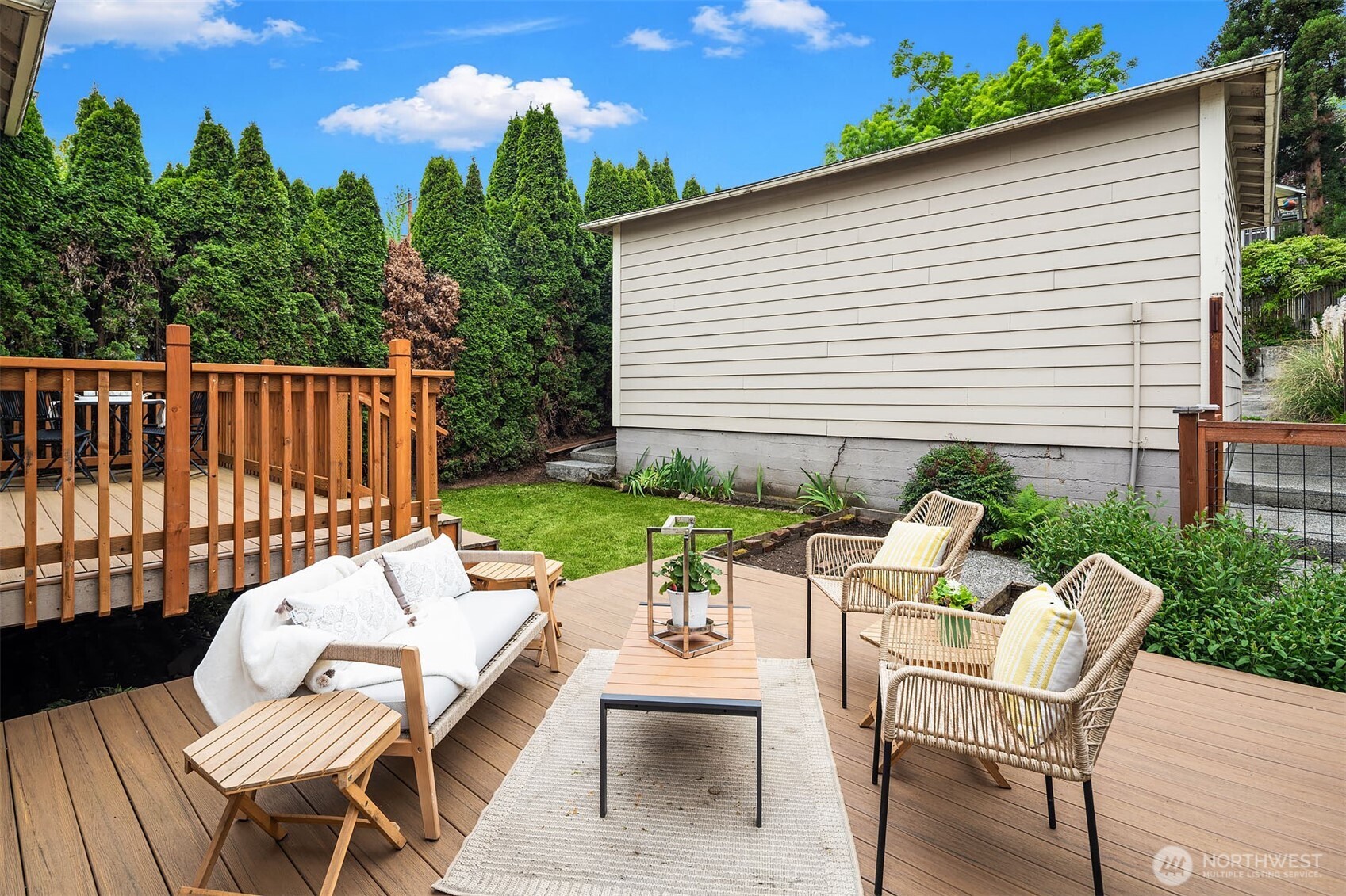 1513 27th Avenue Seattle WA 98122