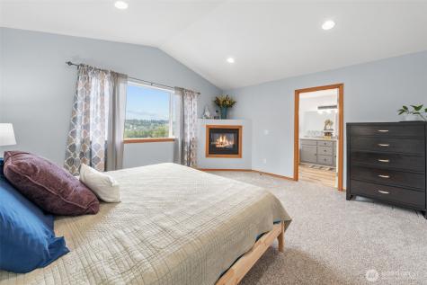 1207 10th Avenue Milton WA 98354